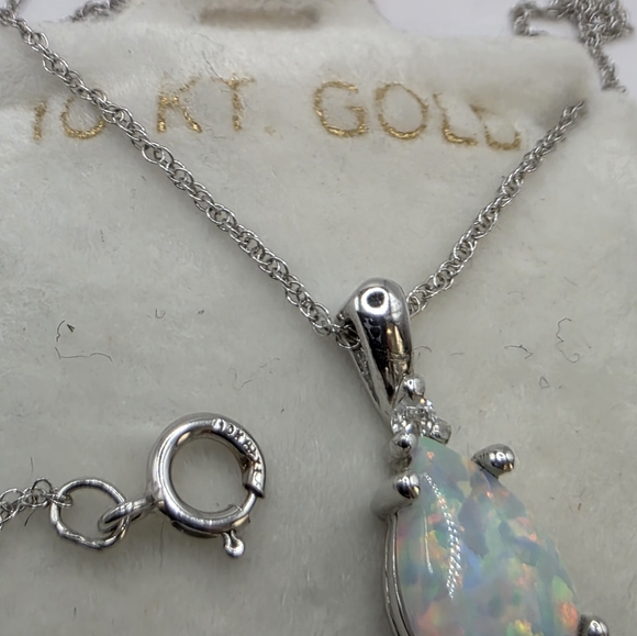 Opal Necklace - Picture 7 of 8